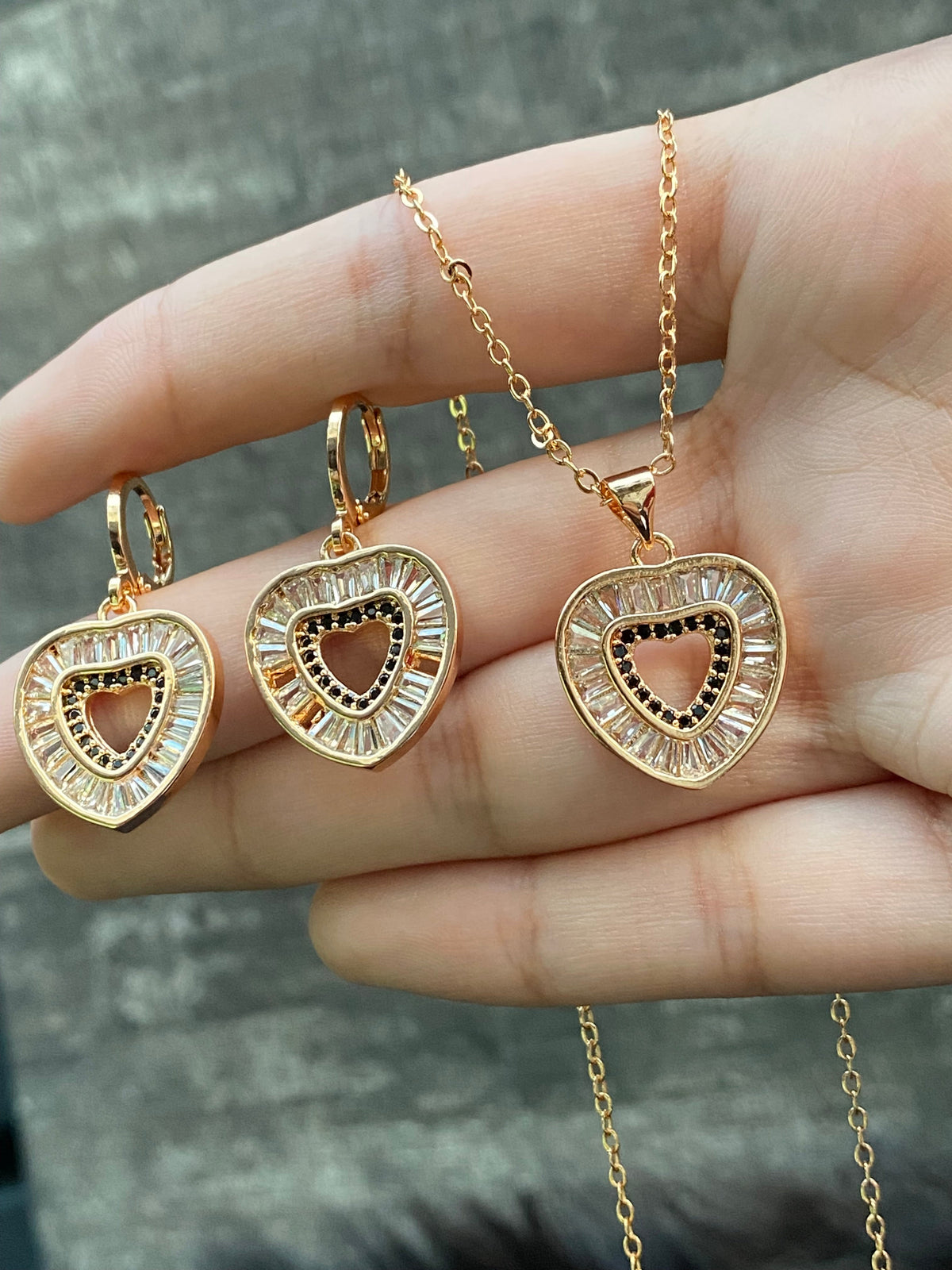 Heart Shape Zircon Fashion Pendant and Earrings